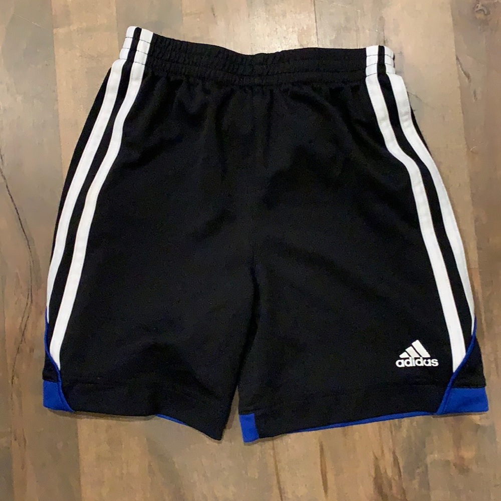 Adidas boys shorts size 4T